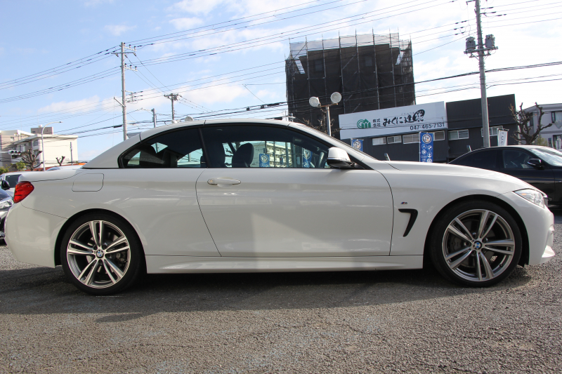 BMW 4シリーズ 435i ｶﾌﾞﾘｵﾚ Mｽﾎﾟｰﾂ 電動ｵｰﾌﾟﾝ 直6ﾀｰﾎﾞ306馬力 N55B30Aｴﾝｼﾞﾝ ﾋｰﾀｰ黒革 追従ACC LEDﾍｯﾄﾞﾗｲﾄ HUD 19AW HDDﾅﾋﾞﾌﾙｾｸﾞTV 衝突軽減ﾌﾞﾚｰｷ 車線逸脱警告 歩行者警告 ﾊﾟﾄﾞﾙｼﾌﾄ 8速AT 2年保証