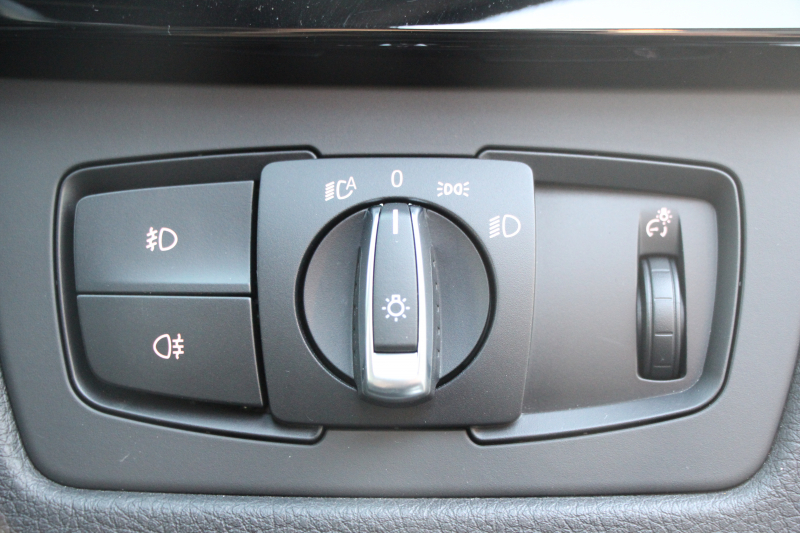 BMW 4シリーズ 435i ｶﾌﾞﾘｵﾚ Mｽﾎﾟｰﾂ 電動ｵｰﾌﾟﾝ 直6ﾀｰﾎﾞ306馬力 N55B30Aｴﾝｼﾞﾝ ﾋｰﾀｰ黒革 追従ACC LEDﾍｯﾄﾞﾗｲﾄ HUD 19AW HDDﾅﾋﾞﾌﾙｾｸﾞTV 衝突軽減ﾌﾞﾚｰｷ 車線逸脱警告 歩行者警告 ﾊﾟﾄﾞﾙｼﾌﾄ 8速AT 2年保証