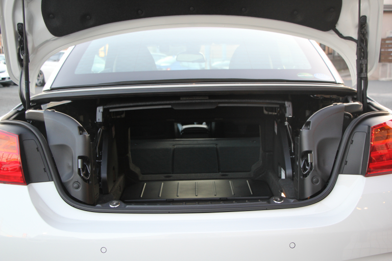 BMW 4シリーズ 435i ｶﾌﾞﾘｵﾚ Mｽﾎﾟｰﾂ 電動ｵｰﾌﾟﾝ 直6ﾀｰﾎﾞ306馬力 N55B30Aｴﾝｼﾞﾝ ﾋｰﾀｰ黒革 追従ACC LEDﾍｯﾄﾞﾗｲﾄ HUD 19AW HDDﾅﾋﾞﾌﾙｾｸﾞTV 衝突軽減ﾌﾞﾚｰｷ 車線逸脱警告 歩行者警告 ﾊﾟﾄﾞﾙｼﾌﾄ 8速AT 2年保証