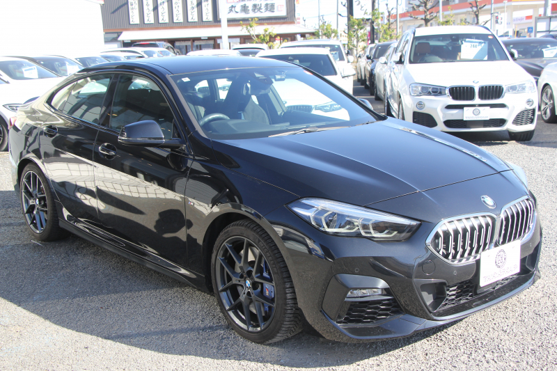 BMW 2シリーズ 218d ｸﾞﾗﾝｸｰﾍﾟMｽﾎﾟｰﾂ 受注生産ｵﾌﾟｼｮﾝMｽﾎﾟｰﾂﾌﾟﾗｽP Mｽﾎﾟｰﾂｼｰﾄ Mｼｰﾄﾍﾞﾙﾄ Mﾘｱｽﾎﾟｲﾗｰ Mｽﾎﾟｰﾂﾌﾞﾚｰｷ 専用18AW 追従ACC ｱｯﾌﾟﾙｶｰﾌﾟﾚｲ idriveﾅﾋﾞｹﾞｰｼｮﾝP BMWﾗｲﾌﾞｺｯｸﾋﾟｯﾄﾞAI音声会話 2年保証