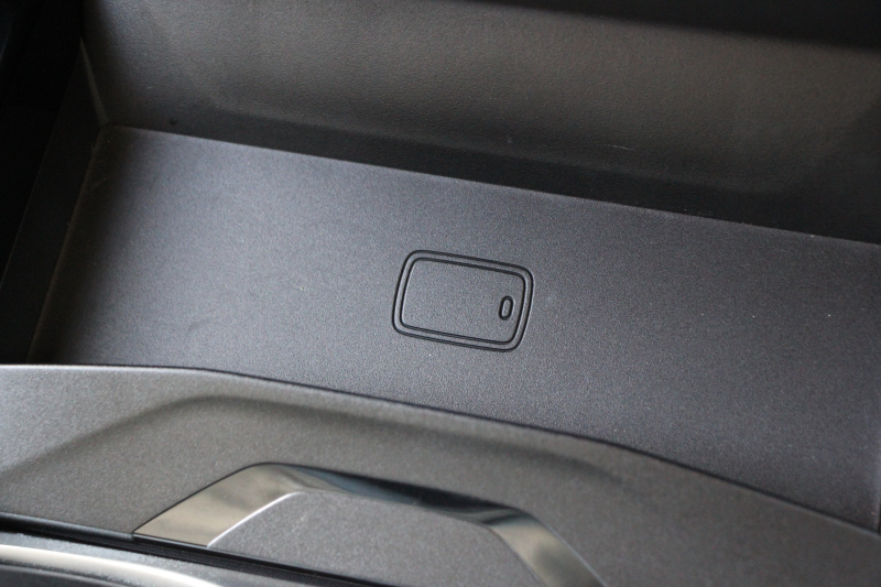 BMW 2シリーズ M235i Xdrive ｸﾞﾗﾝｸｰﾍﾟﾃﾞﾋﾞｭｰP 306馬力 4WD ﾋｰﾀｰ黒革 Mｽﾎﾟｰﾂｼｰﾄ Mｼｰﾄﾍﾞﾙﾄ ｱﾀﾞﾌﾟﾃｨﾌﾞｻｽ 追従ACC 3Ddesignﾌﾛﾝﾄｽﾎﾟｲﾗｰ MPerformance18AW&ｽﾃｱﾘﾝｸﾞｱｯﾌﾟﾙｶｰﾌﾟﾚｲ LEDﾍｯﾄﾞﾗｲﾄ ｵｰﾄﾊｲﾋﾞｰﾑ 2年保証