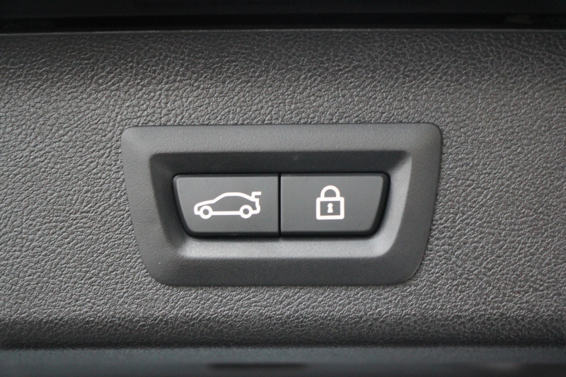 BMW 5シリーズ 523i ﾂｰﾘﾝｸﾞﾌﾞﾗｯｸｱｳﾄ 特別仕様車 HUD ﾊｰﾏﾝｶｰﾄﾞﾝ 追従ACC ｽﾃｱﾘﾝｸﾞｻﾎﾟｰﾄ LEDﾍｯﾄﾞﾗｲﾄ ｵｰﾄﾊｲﾋﾞｰﾑ ﾀｯﾁ画面HDDﾅﾋﾞTV 360度ﾊﾟﾉﾗﾏｶﾒﾗ Pｱｼｽﾄﾌﾟﾗｽ 電動ﾄﾗﾝｸ ﾌﾞﾗｯｸ19AW 液晶ﾒｰﾀｰ ｽﾏｰﾄｷｰ 2年保証