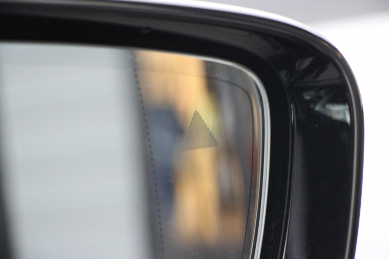 BMW 5シリーズ 523i ﾂｰﾘﾝｸﾞﾌﾞﾗｯｸｱｳﾄ 特別仕様車 HUD ﾊｰﾏﾝｶｰﾄﾞﾝ 追従ACC ｽﾃｱﾘﾝｸﾞｻﾎﾟｰﾄ LEDﾍｯﾄﾞﾗｲﾄ ｵｰﾄﾊｲﾋﾞｰﾑ ﾀｯﾁ画面HDDﾅﾋﾞTV 360度ﾊﾟﾉﾗﾏｶﾒﾗ Pｱｼｽﾄﾌﾟﾗｽ 電動ﾄﾗﾝｸ ﾌﾞﾗｯｸ19AW 液晶ﾒｰﾀｰ ｽﾏｰﾄｷｰ 2年保証