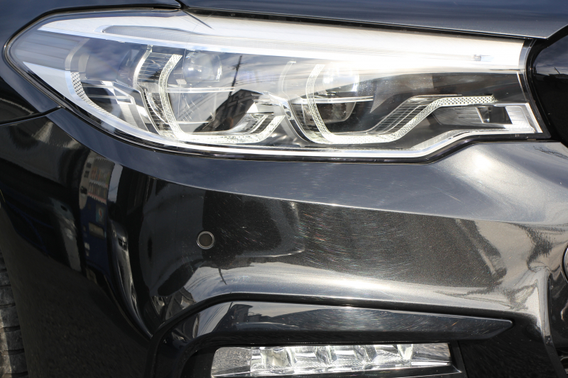 BMW 5シリーズ 523i ﾂｰﾘﾝｸﾞﾌﾞﾗｯｸｱｳﾄ 特別仕様車 HUD ﾊｰﾏﾝｶｰﾄﾞﾝ 追従ACC ｽﾃｱﾘﾝｸﾞｻﾎﾟｰﾄ LEDﾍｯﾄﾞﾗｲﾄ ｵｰﾄﾊｲﾋﾞｰﾑ ﾀｯﾁ画面HDDﾅﾋﾞTV 360度ﾊﾟﾉﾗﾏｶﾒﾗ Pｱｼｽﾄﾌﾟﾗｽ 電動ﾄﾗﾝｸ ﾌﾞﾗｯｸ19AW 液晶ﾒｰﾀｰ ｽﾏｰﾄｷｰ 2年保証