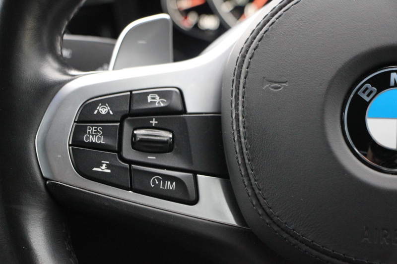 BMW 5シリーズ 523i ﾂｰﾘﾝｸﾞﾌﾞﾗｯｸｱｳﾄ 特別仕様車 HUD ﾊｰﾏﾝｶｰﾄﾞﾝ 追従ACC ｽﾃｱﾘﾝｸﾞｻﾎﾟｰﾄ LEDﾍｯﾄﾞﾗｲﾄ ｵｰﾄﾊｲﾋﾞｰﾑ ﾀｯﾁ画面HDDﾅﾋﾞTV 360度ﾊﾟﾉﾗﾏｶﾒﾗ Pｱｼｽﾄﾌﾟﾗｽ 電動ﾄﾗﾝｸ ﾌﾞﾗｯｸ19AW 液晶ﾒｰﾀｰ ｽﾏｰﾄｷｰ 2年保証