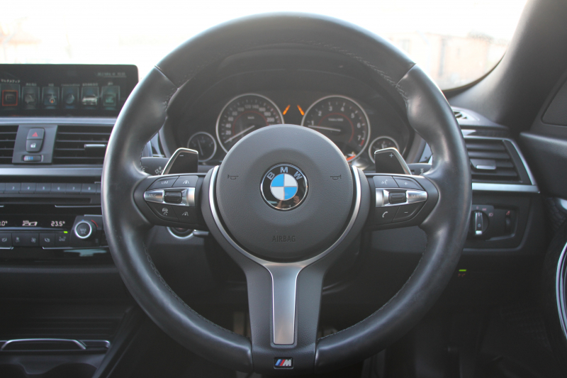 BMW 3シリーズ 320i ｸﾞﾗﾝﾂｰﾘｽﾓ Mｽﾎﾟｰﾂ 後期 新ｴﾝｼﾞﾝ LEDﾍｯﾄﾞﾗｲﾄ&ﾃｰﾙ 追従ACC ﾚｰﾝﾁｪﾝｼﾞ警告 衝突軽減ﾌﾞﾚｰｷ 車線逸脱警告 歩行者警告 iﾄﾞﾗｲﾌﾞHDDﾅﾋﾞ電動ﾄﾗﾝｸ ｽﾏｰﾄｷｰ 専用ｴｱﾛ 19AW ﾊﾟﾄﾞﾙｼﾌﾄ 2年保証