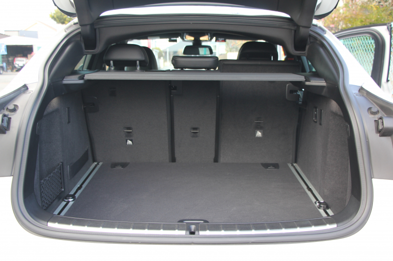 BMW X4 M40i 1ｵｰﾅ ﾊﾟﾉﾗﾏｻﾝﾙｰﾌ 全席ﾋｰﾀｰ黒革 360馬力 直6ﾀｰﾎﾞｱﾀﾞﾌﾟﾃｨﾌﾞMｻｽ Mspﾌﾞﾚｰｷ 液晶ﾒｰﾀｰ 360度ｶﾒﾗ Pｱｼｽﾄ ﾀｯﾁ画面HDDﾅﾋﾞTV LEDﾍｯﾄﾞﾗｲﾄ ｵｰﾄﾊｲﾋﾞｰﾑ 電動ﾄﾗﾝｸ 専用21AW&ﾃﾞﾌ 2年保証