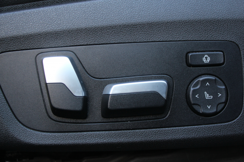 BMW X4 M40i 1ｵｰﾅ ﾊﾟﾉﾗﾏｻﾝﾙｰﾌ 全席ﾋｰﾀｰ黒革 360馬力 直6ﾀｰﾎﾞｱﾀﾞﾌﾟﾃｨﾌﾞMｻｽ Mspﾌﾞﾚｰｷ 液晶ﾒｰﾀｰ 360度ｶﾒﾗ Pｱｼｽﾄ ﾀｯﾁ画面HDDﾅﾋﾞTV LEDﾍｯﾄﾞﾗｲﾄ ｵｰﾄﾊｲﾋﾞｰﾑ 電動ﾄﾗﾝｸ 専用21AW&ﾃﾞﾌ 2年保証