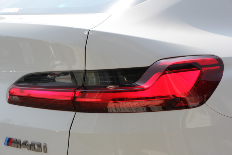 BMW X4 M40i 1ｵｰﾅ ﾊﾟﾉﾗﾏｻﾝﾙｰﾌ 全席ﾋｰﾀｰ黒革 360馬力 直6ﾀｰﾎﾞｱﾀﾞﾌﾟﾃｨﾌﾞMｻｽ Mspﾌﾞﾚｰｷ 液晶ﾒｰﾀｰ 360度ｶﾒﾗ Pｱｼｽﾄ ﾀｯﾁ画面HDDﾅﾋﾞTV LEDﾍｯﾄﾞﾗｲﾄ ｵｰﾄﾊｲﾋﾞｰﾑ 電動ﾄﾗﾝｸ 専用21AW&ﾃﾞﾌ 2年保証