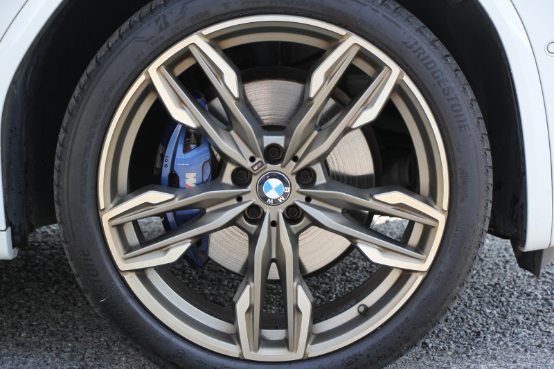 BMW X4 M40i 1ｵｰﾅ ﾊﾟﾉﾗﾏｻﾝﾙｰﾌ 全席ﾋｰﾀｰ黒革 360馬力 直6ﾀｰﾎﾞｱﾀﾞﾌﾟﾃｨﾌﾞMｻｽ Mspﾌﾞﾚｰｷ 液晶ﾒｰﾀｰ 360度ｶﾒﾗ Pｱｼｽﾄ ﾀｯﾁ画面HDDﾅﾋﾞTV LEDﾍｯﾄﾞﾗｲﾄ ｵｰﾄﾊｲﾋﾞｰﾑ 電動ﾄﾗﾝｸ 専用21AW&ﾃﾞﾌ 2年保証