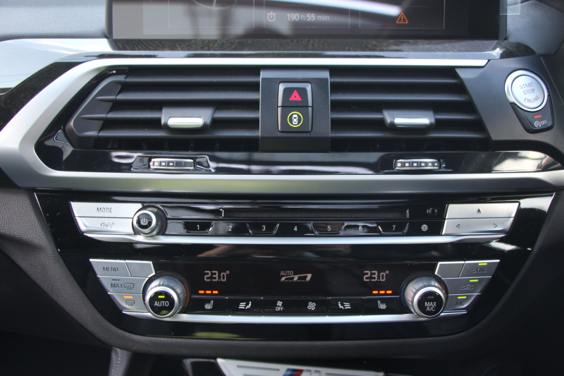 BMW X4 M40i 1ｵｰﾅ ﾊﾟﾉﾗﾏｻﾝﾙｰﾌ 全席ﾋｰﾀｰ黒革 360馬力 直6ﾀｰﾎﾞｱﾀﾞﾌﾟﾃｨﾌﾞMｻｽ Mspﾌﾞﾚｰｷ 液晶ﾒｰﾀｰ 360度ｶﾒﾗ Pｱｼｽﾄ ﾀｯﾁ画面HDDﾅﾋﾞTV LEDﾍｯﾄﾞﾗｲﾄ ｵｰﾄﾊｲﾋﾞｰﾑ 電動ﾄﾗﾝｸ 専用21AW&ﾃﾞﾌ 2年保証