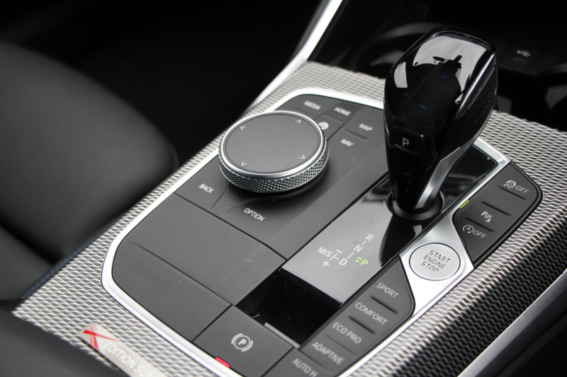 BMW 3シリーズ 320d Xdrive Mｽﾎﾟｰﾂ ｴﾃﾞｨｼｮﾝｻﾝﾗｲｽﾞ50台限定車 ﾋｰﾀｰ黒革 ﾚｰｻﾞｰﾗｲﾄ ｱﾀﾞﾌﾟﾃｨﾌﾞMｻｽ 専用19AW Mﾘｱｽﾎﾟｲﾗｰ Mｼｰﾄﾍﾞﾙﾄ 追従ACC ｽﾃｱﾘﾝｸﾞｻﾎﾟｰﾄ BMWﾗｲﾌﾞｺｯｸﾋﾟｯﾄﾞｱｯﾌﾟﾙｶｰﾌﾟﾚｲ ﾜｲﾔﾚｽ充電 2年保証