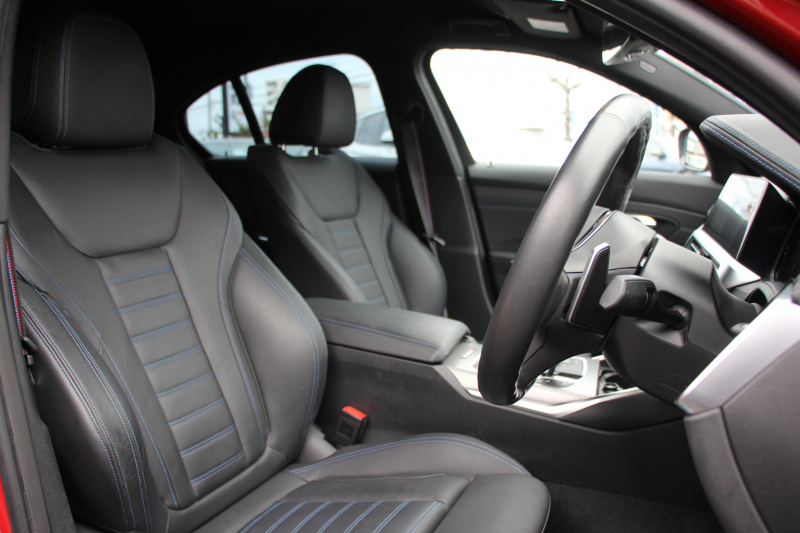 BMW 3シリーズ 320d Xdrive Mｽﾎﾟｰﾂ ｴﾃﾞｨｼｮﾝｻﾝﾗｲｽﾞ50台限定車 ﾋｰﾀｰ黒革 ﾚｰｻﾞｰﾗｲﾄ ｱﾀﾞﾌﾟﾃｨﾌﾞMｻｽ 専用19AW Mﾘｱｽﾎﾟｲﾗｰ Mｼｰﾄﾍﾞﾙﾄ 追従ACC ｽﾃｱﾘﾝｸﾞｻﾎﾟｰﾄ BMWﾗｲﾌﾞｺｯｸﾋﾟｯﾄﾞｱｯﾌﾟﾙｶｰﾌﾟﾚｲ ﾜｲﾔﾚｽ充電 2年保証