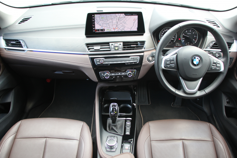 BMW X1 Xdrive18d Xﾗｲﾝ ﾊｲﾗｲﾝ&ｺﾝﾌｫｰﾄP 後期 ﾌｪｲｽﾘﾌﾄ後 1ｵｰﾅ ﾋｰﾀｰ茶革 追従ACC LEDﾍｯﾄﾞﾗｲﾄ&ﾃｰﾙ 電動ﾄﾗﾝｸ ﾌﾙｾｸﾞTV ﾀｯﾁ画面HDDﾅﾋﾞPｱｼｽﾄ 衝突軽減ﾌﾞﾚｰｷ 車線逸脱警告 歩行者警告 専用18AW ｳｯﾄﾞﾊﾟﾈﾙ 2年保証