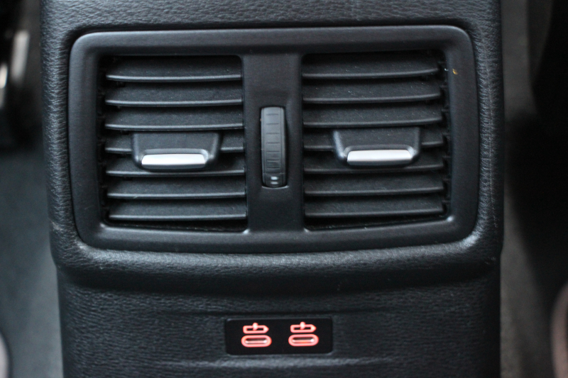 BMW X1 Xdrive18d Xﾗｲﾝ ﾊｲﾗｲﾝ&ｺﾝﾌｫｰﾄP 後期 ﾌｪｲｽﾘﾌﾄ後 1ｵｰﾅ ﾋｰﾀｰ茶革 追従ACC LEDﾍｯﾄﾞﾗｲﾄ&ﾃｰﾙ 電動ﾄﾗﾝｸ ﾌﾙｾｸﾞTV ﾀｯﾁ画面HDDﾅﾋﾞPｱｼｽﾄ 衝突軽減ﾌﾞﾚｰｷ 車線逸脱警告 歩行者警告 専用18AW ｳｯﾄﾞﾊﾟﾈﾙ 2年保証