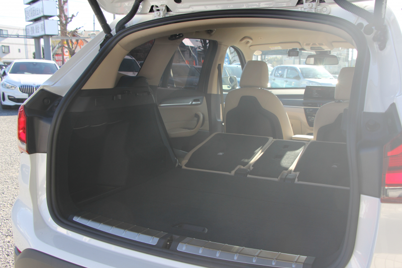 BMW X1 Xdrive18d Xﾗｲﾝ ｴﾃﾞｨｼｮﾝｼﾞｮｲﾌﾟﾗｽ 1ｵｰﾅ ﾊｲﾗｲﾝ&ｺﾝﾌｫｰﾄP 後期 ﾌｪｲｽﾘﾌﾄ後 真珠色 ｵｲｽﾀｰﾚｻﾞｰ ｼｰﾄﾋｰﾀｰ 追従ACC LEDﾍｯﾄﾞﾗｲﾄ&ﾃｰﾙ 電動ﾄﾗﾝｸ ﾀｯﾁ画面HDDﾅﾋﾞ衝突軽減ﾌﾞﾚｰｷ 車線逸脱警告 歩行者警告 専用18AW ｳｯﾄﾞﾊﾟﾈﾙ 2年保証