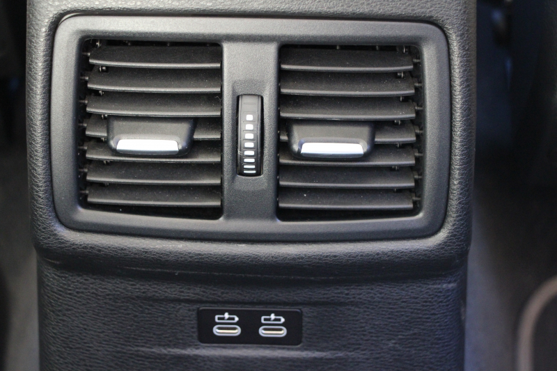 BMW X1 Xdrive18d Xﾗｲﾝ ｴﾃﾞｨｼｮﾝｼﾞｮｲﾌﾟﾗｽ 1ｵｰﾅ ﾊｲﾗｲﾝ&ｺﾝﾌｫｰﾄP 後期 ﾌｪｲｽﾘﾌﾄ後 真珠色 ｵｲｽﾀｰﾚｻﾞｰ ｼｰﾄﾋｰﾀｰ 追従ACC LEDﾍｯﾄﾞﾗｲﾄ&ﾃｰﾙ 電動ﾄﾗﾝｸ ﾀｯﾁ画面HDDﾅﾋﾞ衝突軽減ﾌﾞﾚｰｷ 車線逸脱警告 歩行者警告 専用18AW ｳｯﾄﾞﾊﾟﾈﾙ 2年保証