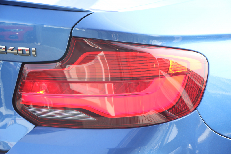 BMW 2シリーズ M240i ｸｰﾍﾟ後期 ﾋｰﾀｰ黒革 追従ACC B58新ｴﾝｼﾞﾝ 直6ﾀｰﾎﾞ340馬力 LEDﾍｯﾄﾞﾗｲﾄ LEDﾃｰﾙ ｱﾀﾞﾌﾟﾃｨﾌﾞMｻｽ 専用ﾌﾞﾚｰｷ ｼﾞｪｯﾄﾌﾞﾗｯｸ18AW ﾀｯﾁ画面HDDﾅﾋﾞPｱｼｽﾄ ﾊﾟﾄﾞﾙｼﾌﾄ 8速AT 衝突軽減ﾌﾞﾚｰｷ 2年保証