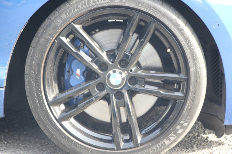 BMW 2シリーズ M240i ｸｰﾍﾟ後期 ﾋｰﾀｰ黒革 追従ACC B58新ｴﾝｼﾞﾝ 直6ﾀｰﾎﾞ340馬力 LEDﾍｯﾄﾞﾗｲﾄ LEDﾃｰﾙ ｱﾀﾞﾌﾟﾃｨﾌﾞMｻｽ 専用ﾌﾞﾚｰｷ ｼﾞｪｯﾄﾌﾞﾗｯｸ18AW ﾀｯﾁ画面HDDﾅﾋﾞPｱｼｽﾄ ﾊﾟﾄﾞﾙｼﾌﾄ 8速AT 衝突軽減ﾌﾞﾚｰｷ 2年保証