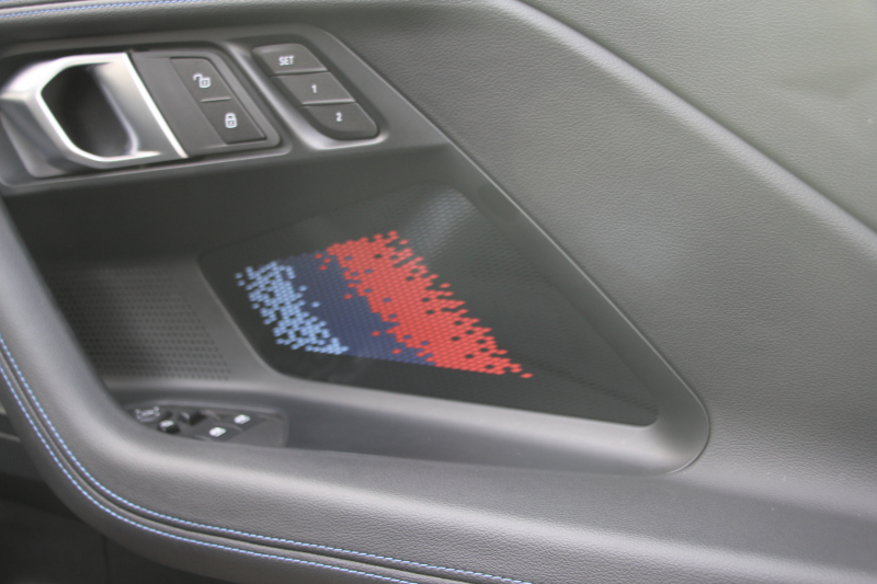 BMW 2シリーズ 220i ｸｰﾍﾟMｽﾎﾟｰﾂ MｽﾎﾟｰﾂｼｰﾄP ｺﾝﾌｫｰﾄP 新車保証 内装移行後ﾓﾃﾞﾙ ｶｰﾌﾞﾄﾞﾃﾞｨｽﾌﾟﾚｲ 1ｵﾅ ﾋｰﾀｰ黒革 Mｽﾎﾟｰﾂｼｰﾄ ｻﾝﾌﾟﾛﾃｸｼｮﾝｶﾞﾗｽ  Mﾊｲﾗｲﾀｰｽﾞｲﾙﾐ 360度ｶﾒﾗ LEDﾍｯﾄﾞﾗｲﾄ Hi-fiｽﾋﾟｰｶｰ 追従ACC 2年保証