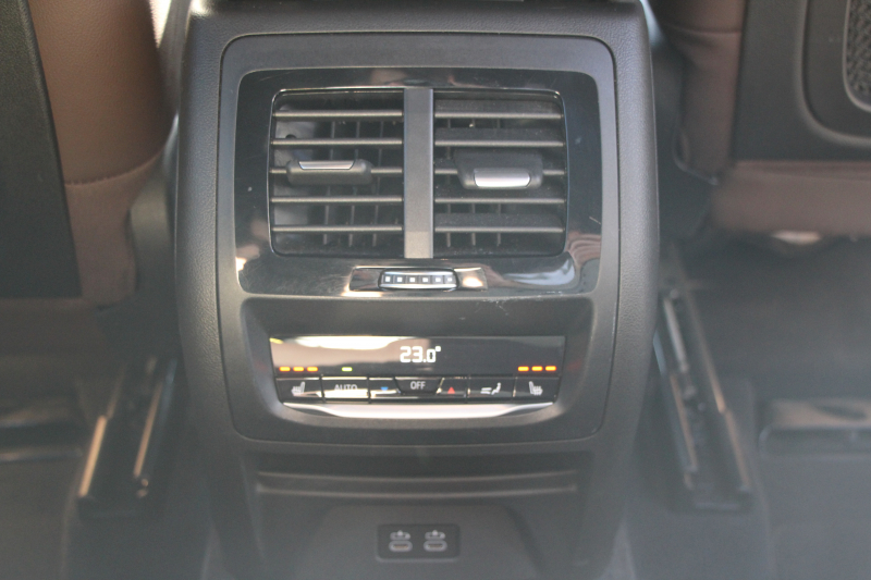 BMW X3 Xdrive20d Mｽﾎﾟｰﾂ ﾊｲﾗｲﾝ 中期 新型式3DA-UZ20 NEWｲﾝﾃﾘｱ BMWﾗｲﾌﾞｺｯｸﾋﾟｯﾄﾞｱｯﾌﾟﾙｶｰﾌﾟﾚｲ 変更後ﾀｯﾁ画面HDDﾅﾋﾞ全席ﾋｰﾀｰ茶革 ｱﾝﾋﾞｴﾝﾄﾗｲﾄ LEDﾍｯﾄﾞﾗｲﾄ 360度ｶﾒﾗ 電動ﾘｱｹﾞｰﾄ 2年保証