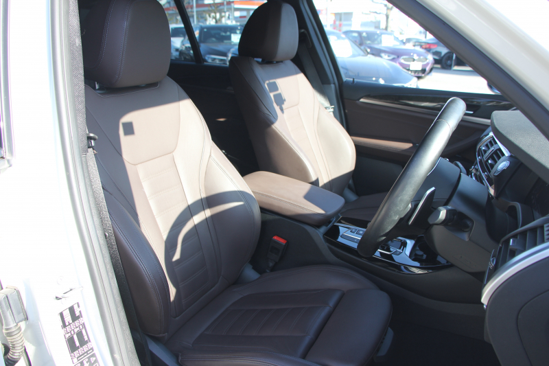 BMW X3 Xdrive20d Mｽﾎﾟｰﾂ ﾊｲﾗｲﾝ 中期 新型式3DA-UZ20 NEWｲﾝﾃﾘｱ BMWﾗｲﾌﾞｺｯｸﾋﾟｯﾄﾞｱｯﾌﾟﾙｶｰﾌﾟﾚｲ 変更後ﾀｯﾁ画面HDDﾅﾋﾞ全席ﾋｰﾀｰ茶革 ｱﾝﾋﾞｴﾝﾄﾗｲﾄ LEDﾍｯﾄﾞﾗｲﾄ 360度ｶﾒﾗ 電動ﾘｱｹﾞｰﾄ 2年保証