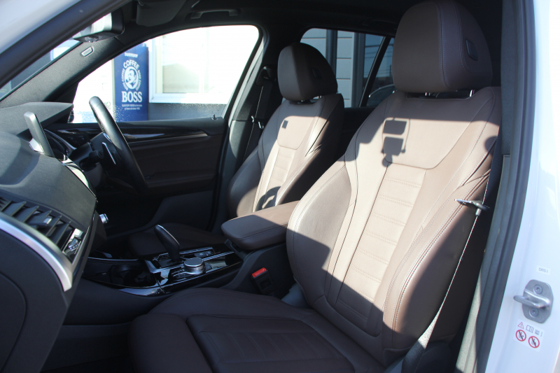 BMW X3 Xdrive20d Mｽﾎﾟｰﾂ ﾊｲﾗｲﾝ 中期 新型式3DA-UZ20 NEWｲﾝﾃﾘｱ BMWﾗｲﾌﾞｺｯｸﾋﾟｯﾄﾞｱｯﾌﾟﾙｶｰﾌﾟﾚｲ 変更後ﾀｯﾁ画面HDDﾅﾋﾞ全席ﾋｰﾀｰ茶革 ｱﾝﾋﾞｴﾝﾄﾗｲﾄ LEDﾍｯﾄﾞﾗｲﾄ 360度ｶﾒﾗ 電動ﾘｱｹﾞｰﾄ 2年保証