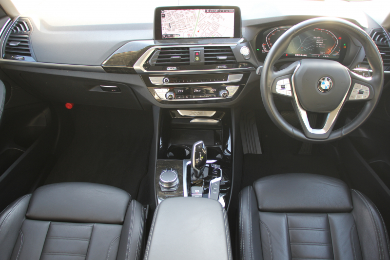 BMW X3 Xdrive20d Xﾗｲﾝ ﾊｲﾗｲﾝ 中期ﾓﾃﾞﾙ 型式3DA-UZ20 BMWﾗｲﾌﾞｺｯｸﾋﾟｯﾄ 変更後HDDﾅﾋﾞApplecarplay 全席ﾋｰﾀｰ黒革 ﾘｱｼｰﾄ可倒調整 HUD 追従ACC ｽﾃｱﾘﾝｸﾞｻﾎﾟｰﾄ LEDﾍｯﾄﾞﾗｲﾄ 電動ﾄﾗﾝｸ 360度ｶﾒﾗ 2年保証
