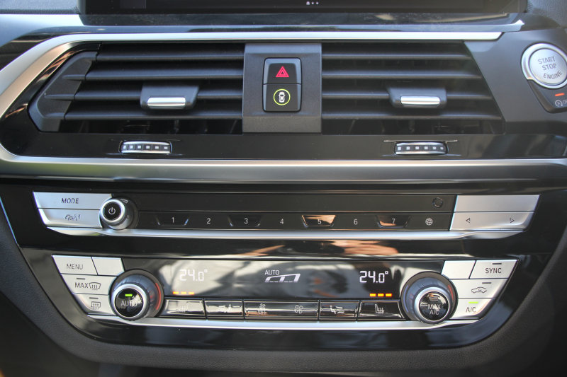 BMW X3 Xdrive20d Xﾗｲﾝ ﾊｲﾗｲﾝ 中期ﾓﾃﾞﾙ 型式3DA-UZ20 BMWﾗｲﾌﾞｺｯｸﾋﾟｯﾄ 変更後HDDﾅﾋﾞApplecarplay 全席ﾋｰﾀｰ黒革 ﾘｱｼｰﾄ可倒調整 HUD 追従ACC ｽﾃｱﾘﾝｸﾞｻﾎﾟｰﾄ LEDﾍｯﾄﾞﾗｲﾄ 電動ﾄﾗﾝｸ 360度ｶﾒﾗ 2年保証