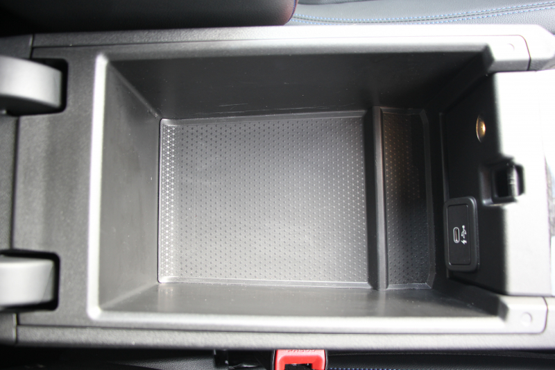 BMW 3シリーズ 330i Mｽﾎﾟｰﾂ ﾃﾞﾋﾞｭｰ&ｺﾝﾌｫｰﾄP 高出力 258馬力 ﾋｰﾀｰ黒革 専用ﾌﾞﾙｰｽﾃｯﾁ HUD 追従ACC ｽﾃｱﾘﾝｸﾞｻﾎﾟｰﾄ Mｽﾎﾟｰﾂﾌﾞﾚｰｷ ﾚｲｽﾞ19AW 3Dﾃﾞｻﾞｲﾝｴｱﾛ LEDﾍｯﾄﾞﾗｲﾄ ｵｰﾄﾊｲﾋﾞｰﾑ 360度ｶﾒﾗ 電動ﾄﾗﾝｸ Hi-fiｽﾋﾟｰｶｰ BMWﾗｲﾌﾞｺｯｸﾋﾟｯﾄ 2年保証