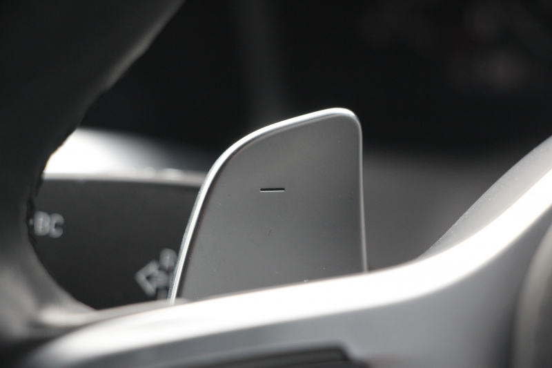 BMW 3シリーズ 330i Mｽﾎﾟｰﾂ ﾃﾞﾋﾞｭｰ&ｺﾝﾌｫｰﾄP 高出力 258馬力 ﾋｰﾀｰ黒革 専用ﾌﾞﾙｰｽﾃｯﾁ HUD 追従ACC ｽﾃｱﾘﾝｸﾞｻﾎﾟｰﾄ Mｽﾎﾟｰﾂﾌﾞﾚｰｷ ﾚｲｽﾞ19AW 3Dﾃﾞｻﾞｲﾝｴｱﾛ LEDﾍｯﾄﾞﾗｲﾄ ｵｰﾄﾊｲﾋﾞｰﾑ 360度ｶﾒﾗ 電動ﾄﾗﾝｸ Hi-fiｽﾋﾟｰｶｰ BMWﾗｲﾌﾞｺｯｸﾋﾟｯﾄ 2年保証