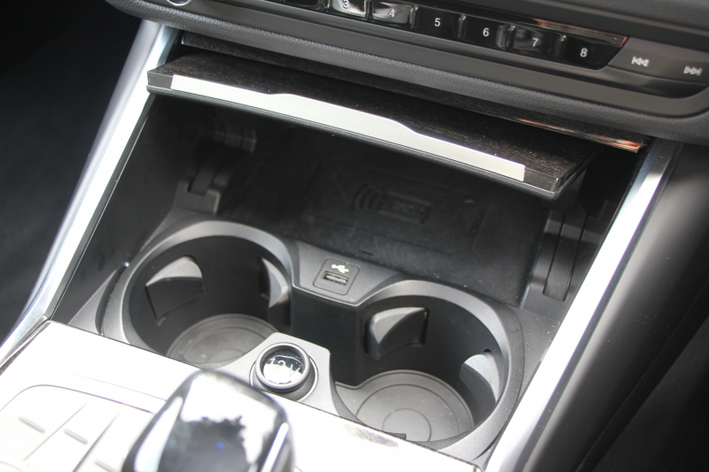 BMW 3シリーズ 330i Mｽﾎﾟｰﾂ ﾃﾞﾋﾞｭｰ&ｺﾝﾌｫｰﾄP 高出力 258馬力 ﾋｰﾀｰ黒革 専用ﾌﾞﾙｰｽﾃｯﾁ HUD 追従ACC ｽﾃｱﾘﾝｸﾞｻﾎﾟｰﾄ Mｽﾎﾟｰﾂﾌﾞﾚｰｷ ﾚｲｽﾞ19AW 3Dﾃﾞｻﾞｲﾝｴｱﾛ LEDﾍｯﾄﾞﾗｲﾄ ｵｰﾄﾊｲﾋﾞｰﾑ 360度ｶﾒﾗ 電動ﾄﾗﾝｸ Hi-fiｽﾋﾟｰｶｰ BMWﾗｲﾌﾞｺｯｸﾋﾟｯﾄ 2年保証