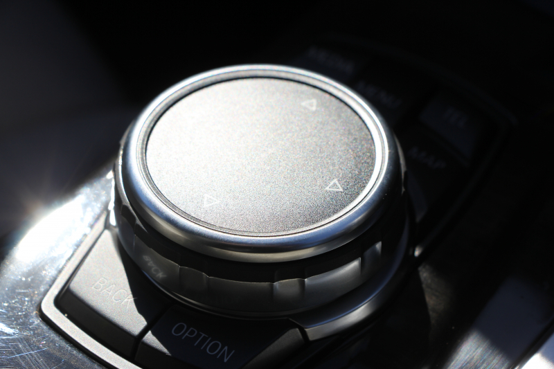 BMW 5シリーズ 523d ｾﾚﾌﾞﾚｰｼｮﾝｴﾃﾞｨｼｮﾝﾊﾞﾛﾝ 限定車 最終ﾓﾃﾞﾙ ｵｲｽﾀｰﾚｻﾞｰ 液晶ﾒｰﾀｰ LEDﾍｯﾄﾞﾗｲﾄ 19AW ｿﾌﾄｸﾛｰｽﾞﾄﾞｱ 電動ﾄﾗﾝｸ 追従ACC ﾚｰﾝﾁｪﾝｼﾞ警告 衝突軽減ﾌﾞﾚｰｷ iﾄﾞﾗｲﾌﾞHDDﾅﾋﾞ地ﾃﾞｼﾞTV Bｶﾒﾗ Mｽﾎﾟｰﾂｴｱﾛ 2年保証