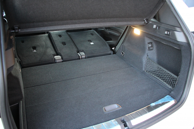 BMW X1 Xdrive18d Mｽﾎﾟｰﾂ ﾊｲﾗｲﾝ ｺﾝﾌｫｰﾄP 4WD 中期 変更後ﾀｯﾁﾊﾟﾈﾙ対応HDDﾅﾋﾞ新ﾃﾞｻﾞｲﾝﾒｰﾀｰ ﾋｰﾀｰ黒革 電動ｼｰﾄ&ﾒﾓﾘｰ 追従ACC HUD ﾌﾙｾｸﾞTV Pｱｼｽﾄ Bｶﾒﾗ 電動ﾄﾗﾝｸ 衝突軽減ﾌﾞﾚｰｷ 車線逸脱警告 歩行者警告 LEDﾍｯﾄﾞﾗｲﾄ 2年保証