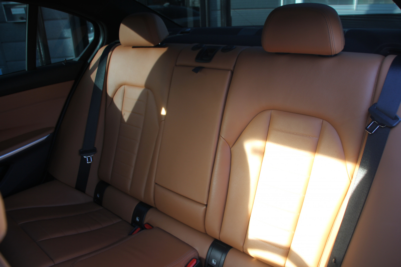 BMW 3シリーズ 320d Xdrive Mｽﾎﾟｰﾂ ﾊｲﾗｲﾝP ｺﾝﾌｫｰﾄP 4WD ｺﾆｬｯｸﾚｻﾞｰ ｼｰﾄﾋｰﾀｰ Pｱｼｽﾄﾌﾟﾗｽ 360度ｶﾒﾗ LEDﾍｯﾄﾞﾗｲﾄ 追従ACC ｽﾃｱﾘﾝｸﾞｻﾎﾟｰﾄ ｱｯﾌﾟﾙｶｰﾌﾟﾚｲ ﾀｯﾁ画面HDDﾅﾋﾞBMWﾗｲﾌﾞｺｯｸﾋﾟｯﾄﾞ電動ﾄﾗﾝｸ Hi-fiｽﾋﾟｰｶｰ ｱﾝﾋﾞｴﾝﾝﾄﾗｲﾄ 2年保証