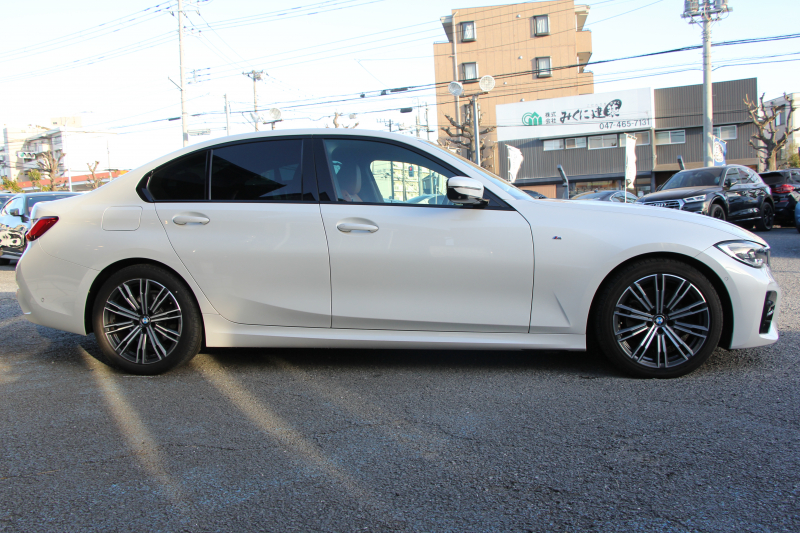 BMW 3シリーズ 320d Xdrive Mｽﾎﾟｰﾂ ﾊｲﾗｲﾝP ｺﾝﾌｫｰﾄP 4WD ｺﾆｬｯｸﾚｻﾞｰ ｼｰﾄﾋｰﾀｰ Pｱｼｽﾄﾌﾟﾗｽ 360度ｶﾒﾗ LEDﾍｯﾄﾞﾗｲﾄ 追従ACC ｽﾃｱﾘﾝｸﾞｻﾎﾟｰﾄ ｱｯﾌﾟﾙｶｰﾌﾟﾚｲ ﾀｯﾁ画面HDDﾅﾋﾞBMWﾗｲﾌﾞｺｯｸﾋﾟｯﾄﾞ電動ﾄﾗﾝｸ Hi-fiｽﾋﾟｰｶｰ ｱﾝﾋﾞｴﾝﾝﾄﾗｲﾄ 2年保証