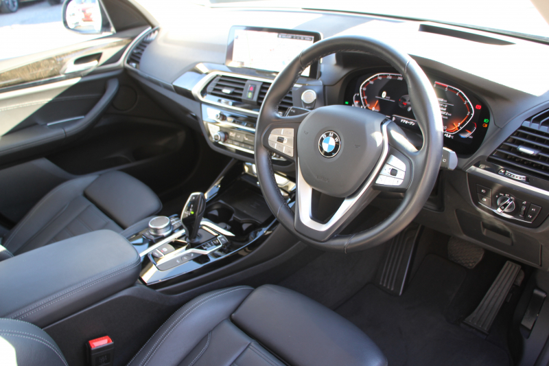 BMW X3 Xdrive20d Xﾗｲﾝ ﾊｲﾗｲﾝ 中期ﾓﾃﾞﾙ 型式3DA-UZ20 1ｵｰﾅ BMWﾗｲﾌﾞｺｯｸﾋﾟｯﾄ 変更後HDDﾅﾋﾞApplecarplay 全席ﾋｰﾀｰ黒革 ﾘｱｼｰﾄ可倒調整 HUD 追従ACC ｽﾃｱﾘﾝｸﾞｻﾎﾟｰﾄ LEDﾍｯﾄﾞﾗｲﾄ 電動ﾄﾗﾝｸ 360度ｶﾒﾗ 2年保証