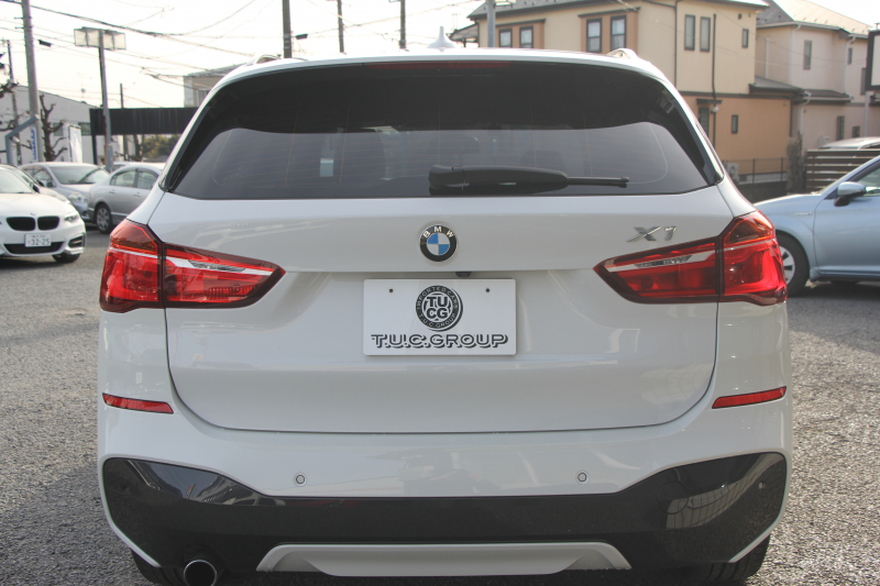 BMW X1 Xdrive18d Mｽﾎﾟｰﾂ ﾊｲﾗｲﾝ ｺﾝﾌｫｰﾄP 4WD 変更後 ﾀｯﾁﾊﾟﾈﾙ対応HDDﾅﾋﾞﾋｰﾀｰ黒革 電動ｼｰﾄ&ﾒﾓﾘｰ 追従ACC HUD Pｱｼｽﾄ Bｶﾒﾗ 電動ﾄﾗﾝｸ 衝突軽減ﾌﾞﾚｰｷ 車線逸脱警告 歩行者警告 LEDﾍｯﾄﾞﾗｲﾄ 2年保証