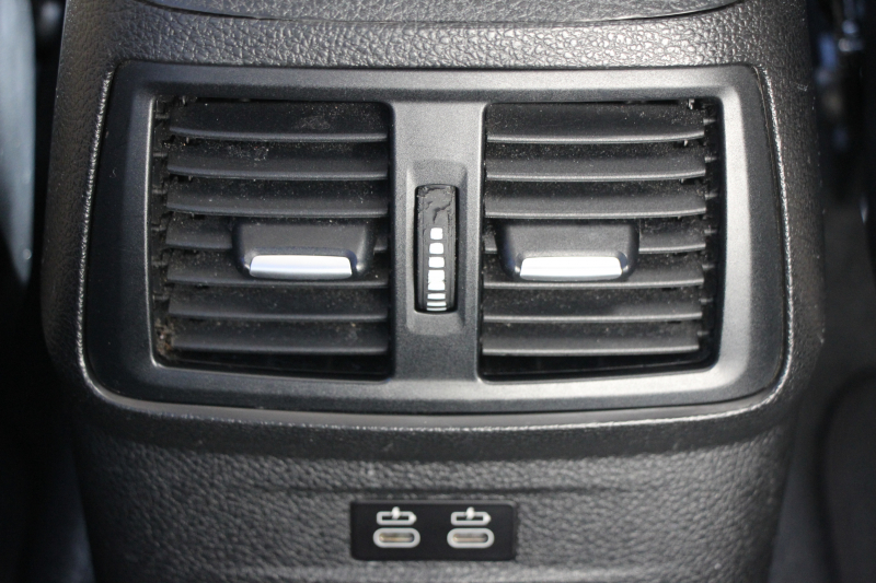 BMW 2シリーズ 218d ｸﾞﾗﾝﾂｱﾗｰ ﾗｸﾞｼﾞｭｱﾘｰ 後期 ﾌｪｲｽﾘﾌﾄ後 3列7人乗り ADｱｸﾃｨﾌﾞｾｰﾌﾃｨ&ｺﾝﾌｫｰﾄP 追従ACC HUD 受注生産OPｵｲｽﾀｰﾚｻﾞｰ 電動ﾄﾗﾝｸ LEDﾍｯﾄﾞﾗｲﾄ ﾒﾓﾘｰ付電動ｼｰﾄ ﾀｯﾁ画面HDDﾅﾋﾞﾊﾟｰｷﾝｸﾞｱｼｽﾄ 2年保証