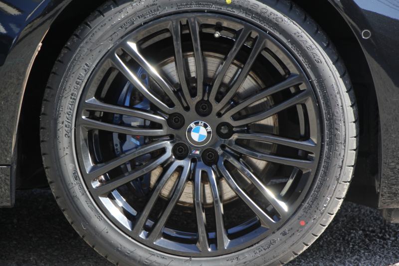 BMW 5シリーズ 530i ｴﾃﾞｨｼｮﾝﾐｯｼｮﾝｲﾝﾎﾟｯｼﾌﾞﾙ 特別仕様車 1ｵｰﾅ 252馬力 ﾅｲﾄﾌﾞﾙｰﾚｻﾞｰ ｱﾀﾞﾌﾟﾃｨﾌﾞｻｽ ﾊｰﾏﾝｶｰﾄﾞﾝ HUD 追従ACC ｽﾃｱﾘﾝｸﾞｻﾎﾟｰﾄ ﾀｯﾁ画面HDDﾅﾋﾞTV LEDﾍｯﾄﾞﾗｲﾄ ｵｰﾄﾊｲﾋﾞｰﾑ 電動ﾄﾗﾝｸ 360度ｶﾒﾗ 全席ﾋｰﾀｰ 専用ﾌﾞﾗｯｸ19AW 2年保証