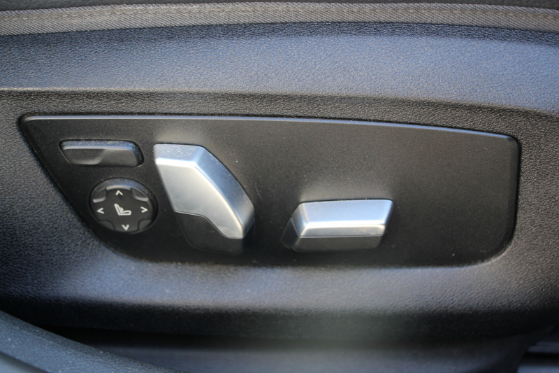 BMW 5シリーズ 530i ｴﾃﾞｨｼｮﾝﾐｯｼｮﾝｲﾝﾎﾟｯｼﾌﾞﾙ 特別仕様車 1ｵｰﾅ 252馬力 ﾅｲﾄﾌﾞﾙｰﾚｻﾞｰ ｱﾀﾞﾌﾟﾃｨﾌﾞｻｽ ﾊｰﾏﾝｶｰﾄﾞﾝ HUD 追従ACC ｽﾃｱﾘﾝｸﾞｻﾎﾟｰﾄ ﾀｯﾁ画面HDDﾅﾋﾞTV LEDﾍｯﾄﾞﾗｲﾄ ｵｰﾄﾊｲﾋﾞｰﾑ 電動ﾄﾗﾝｸ 360度ｶﾒﾗ 全席ﾋｰﾀｰ 専用ﾌﾞﾗｯｸ19AW 2年保証