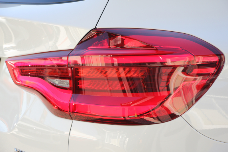 BMW X3 Xdrive20d Mｽﾎﾟｰﾂ ﾊｲﾗｲﾝ 全席ﾋｰﾀｰ茶革 ﾃﾞｨｽﾌﾟﾚｲｷｰ ｵﾌﾟｼｮﾝ20AW HUD LEDﾍｯﾄﾞﾗｲﾄ ｵｰﾄﾊｲﾋﾞｰﾑ ﾀｯﾁﾊﾟﾈﾙ対応HDDﾅﾋﾞTV ﾜｲﾔﾚｽ充電 液晶ﾒｰﾀｰ 360度ｶﾒﾗ ｽﾃｱﾘﾝｸﾞｻﾎﾟｰﾄ 追従ACC 衝突軽減ﾌﾞﾚｰｷ 車線変更警告 電動ﾄﾗﾝｸ 2年保証