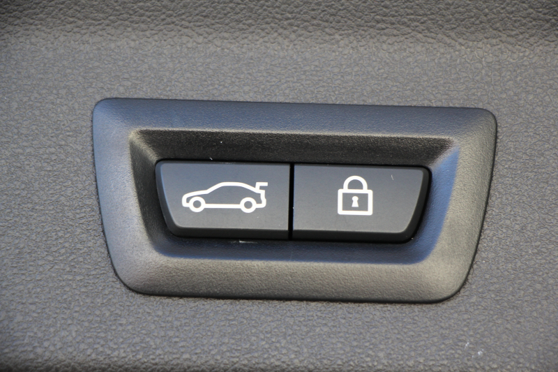 BMW X3 Xdrive20d Mｽﾎﾟｰﾂ ﾊｲﾗｲﾝ 全席ﾋｰﾀｰ茶革 ﾃﾞｨｽﾌﾟﾚｲｷｰ ｵﾌﾟｼｮﾝ20AW HUD LEDﾍｯﾄﾞﾗｲﾄ ｵｰﾄﾊｲﾋﾞｰﾑ ﾀｯﾁﾊﾟﾈﾙ対応HDDﾅﾋﾞTV ﾜｲﾔﾚｽ充電 液晶ﾒｰﾀｰ 360度ｶﾒﾗ ｽﾃｱﾘﾝｸﾞｻﾎﾟｰﾄ 追従ACC 衝突軽減ﾌﾞﾚｰｷ 車線変更警告 電動ﾄﾗﾝｸ 2年保証