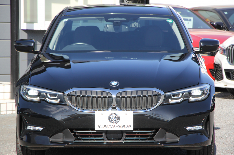 BMW 3シリーズ 320i ﾋﾟｭｱｴﾚｶﾞﾝｽ 首都圏100台限定車 ｳﾞｧｰﾈｽｶﾓｶﾚｻﾞｰ ｼｰﾄﾋｰﾀｰ ﾗﾝﾊﾞｰｻﾎﾟｰﾄ ﾌﾟﾗｽP ｺﾝﾌｫｰﾄP ｽﾃｱﾘﾝｸﾞｻﾎﾟｰﾄ 追従ACC BMWﾗｲﾌﾞｺｯｸﾋﾟｯﾄﾀｯﾁﾊﾟﾈﾙ対応HDDﾅﾋﾞ360度ｶﾒﾗ ﾜｲﾔﾚｽ充電 LEDﾍｯﾄﾞﾗｲﾄ ｵｰﾄﾊｲﾋﾞｰﾑ 電動ﾄﾗﾝｸ 2年保証