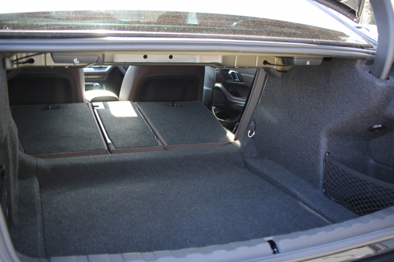 BMW 3シリーズ 320i ﾋﾟｭｱｴﾚｶﾞﾝｽ 首都圏100台限定車 ｳﾞｧｰﾈｽｶﾓｶﾚｻﾞｰ ｼｰﾄﾋｰﾀｰ ﾗﾝﾊﾞｰｻﾎﾟｰﾄ ﾌﾟﾗｽP ｺﾝﾌｫｰﾄP ｽﾃｱﾘﾝｸﾞｻﾎﾟｰﾄ 追従ACC BMWﾗｲﾌﾞｺｯｸﾋﾟｯﾄﾀｯﾁﾊﾟﾈﾙ対応HDDﾅﾋﾞ360度ｶﾒﾗ ﾜｲﾔﾚｽ充電 LEDﾍｯﾄﾞﾗｲﾄ ｵｰﾄﾊｲﾋﾞｰﾑ 電動ﾄﾗﾝｸ 2年保証