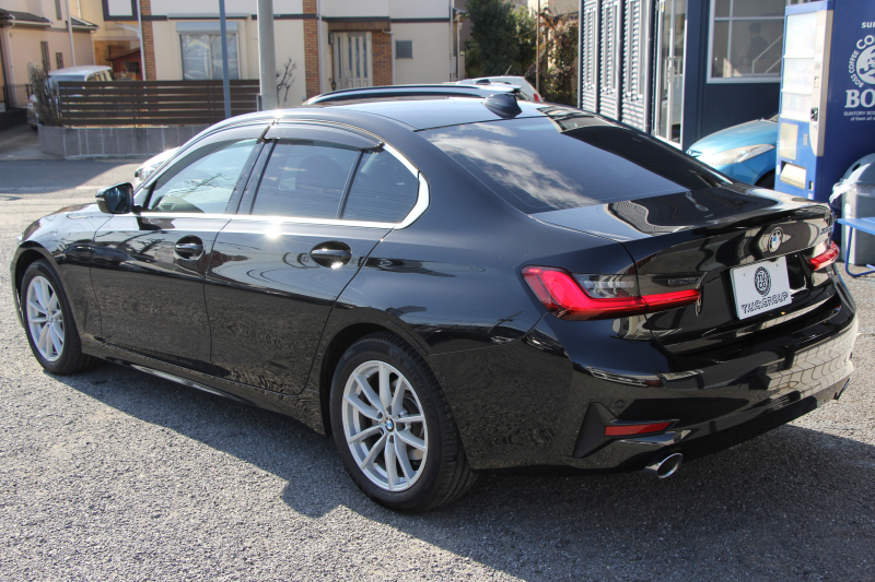 BMW 3シリーズ 320i ﾋﾟｭｱｴﾚｶﾞﾝｽ 首都圏100台限定車 ｳﾞｧｰﾈｽｶﾓｶﾚｻﾞｰ ｼｰﾄﾋｰﾀｰ ﾗﾝﾊﾞｰｻﾎﾟｰﾄ ﾌﾟﾗｽP ｺﾝﾌｫｰﾄP ｽﾃｱﾘﾝｸﾞｻﾎﾟｰﾄ 追従ACC BMWﾗｲﾌﾞｺｯｸﾋﾟｯﾄﾀｯﾁﾊﾟﾈﾙ対応HDDﾅﾋﾞ360度ｶﾒﾗ ﾜｲﾔﾚｽ充電 LEDﾍｯﾄﾞﾗｲﾄ ｵｰﾄﾊｲﾋﾞｰﾑ 電動ﾄﾗﾝｸ 2年保証