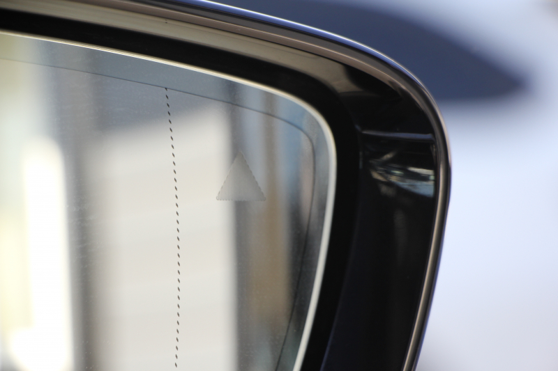 BMW 3シリーズ 320i ﾋﾟｭｱｴﾚｶﾞﾝｽ 首都圏100台限定車 ｳﾞｧｰﾈｽｶﾓｶﾚｻﾞｰ ｼｰﾄﾋｰﾀｰ ﾗﾝﾊﾞｰｻﾎﾟｰﾄ ﾌﾟﾗｽP ｺﾝﾌｫｰﾄP ｽﾃｱﾘﾝｸﾞｻﾎﾟｰﾄ 追従ACC BMWﾗｲﾌﾞｺｯｸﾋﾟｯﾄﾀｯﾁﾊﾟﾈﾙ対応HDDﾅﾋﾞ360度ｶﾒﾗ ﾜｲﾔﾚｽ充電 LEDﾍｯﾄﾞﾗｲﾄ ｵｰﾄﾊｲﾋﾞｰﾑ 電動ﾄﾗﾝｸ 2年保証