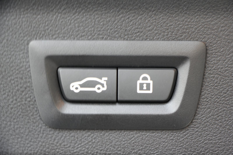 BMW X3 Xdrive20d Mｽﾎﾟｰﾂ ﾊｲﾗｲﾝ 1ｵｰﾅ 中期 新型式3DA-UZ20 NEWｲﾝﾃﾘｱ ｺﾆｬｯｸﾚｻﾞｰ 全席ﾋｰﾀｰ BMWﾗｲﾌﾞｺｯｸﾋﾟｯﾄﾞｱｯﾌﾟﾙｶｰﾌﾟﾚｲ 変更後ﾀｯﾁ画面HDDﾅﾋﾞｵﾌﾟｼｮﾝ20AW LEDﾍｯﾄﾞﾗｲﾄ ｵｰﾄﾊｲﾋﾞｰﾑ 360度ｶﾒﾗ 電動ﾘｱｹﾞｰﾄ 2年保証