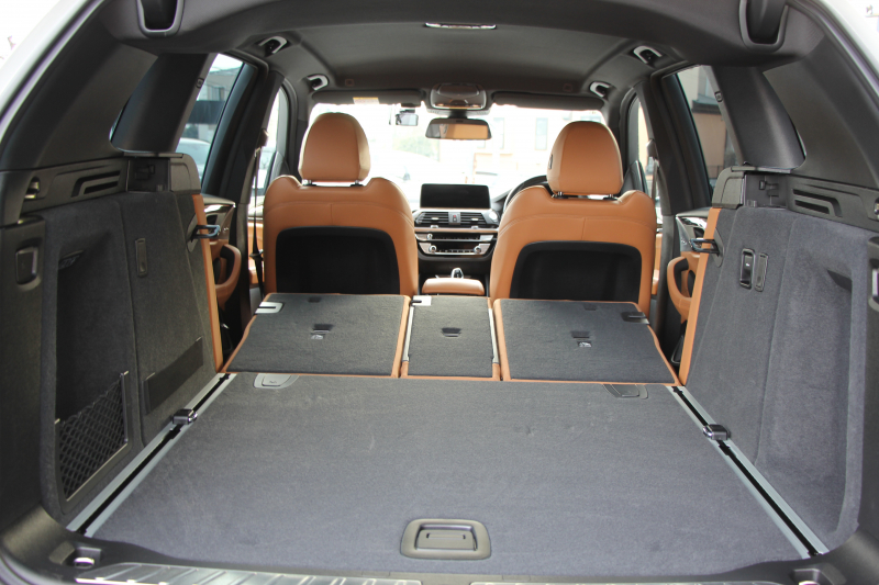 BMW X3 Xdrive20d Mｽﾎﾟｰﾂ ﾊｲﾗｲﾝ 1ｵｰﾅ 中期 新型式3DA-UZ20 NEWｲﾝﾃﾘｱ ｺﾆｬｯｸﾚｻﾞｰ 全席ﾋｰﾀｰ BMWﾗｲﾌﾞｺｯｸﾋﾟｯﾄﾞｱｯﾌﾟﾙｶｰﾌﾟﾚｲ 変更後ﾀｯﾁ画面HDDﾅﾋﾞｵﾌﾟｼｮﾝ20AW LEDﾍｯﾄﾞﾗｲﾄ ｵｰﾄﾊｲﾋﾞｰﾑ 360度ｶﾒﾗ 電動ﾘｱｹﾞｰﾄ 2年保証