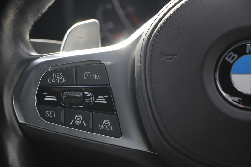 BMW 3シリーズ 320i Mｽﾎﾟｰﾂ ﾃﾞﾋﾞｭｰP ｺﾝﾌｫｰﾄP ﾋｰﾀｰ黒革 ﾌﾞﾙｰｽﾃｯﾁ  HUD 19AW 追従ACC ｽﾃｱﾘﾝｸﾞｻﾎﾟｰﾄ LEDﾍｯﾄﾞﾗｲﾄ ｵｰﾄﾊｲﾋﾞｰﾑ 電動ﾄﾗﾝｸ ｱｯﾌﾟﾙｶｰﾌﾟﾚｲ ﾀｯﾁ画面HDDﾅﾋﾞﾜｲﾔﾚｽ充電 Hi-fiｽﾋﾟｰｶｰ Pｱｼｽﾄ 専用ｴｱﾛ 2年保証